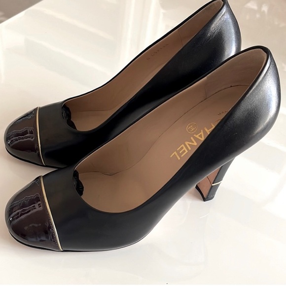 Chanel shoes - Picture 5 of 5